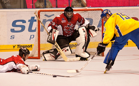 Šest gólů Hammonda, rekordní výsledek a bitka. Kanada slaví bronz