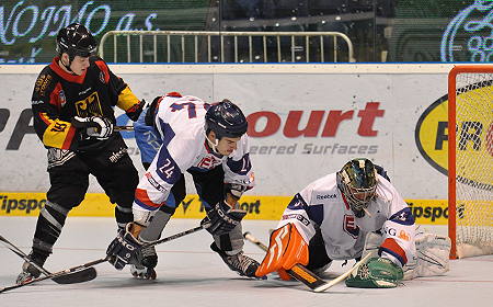 V posledním zápase Slováci zcela rezignovali, a proto se Němci radovali z výhry 9:0